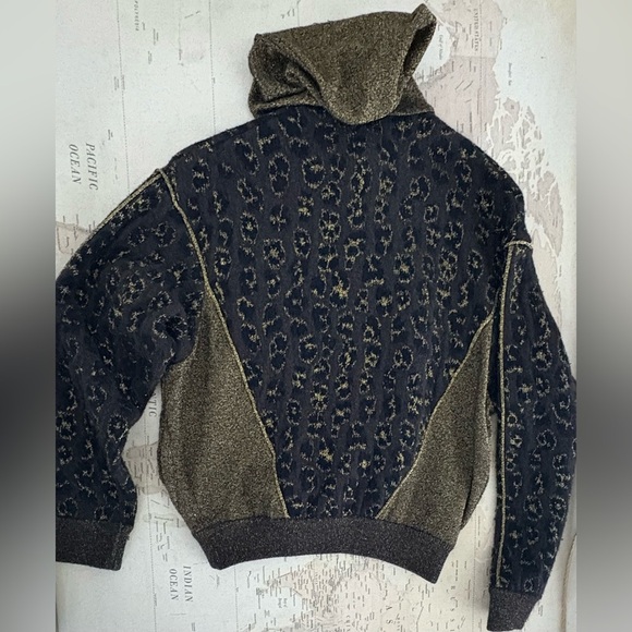 Blumarine Cashmere & Wool Full Zip Hooded Cardigan Textured Leopard Print M - Picture 13 of 14